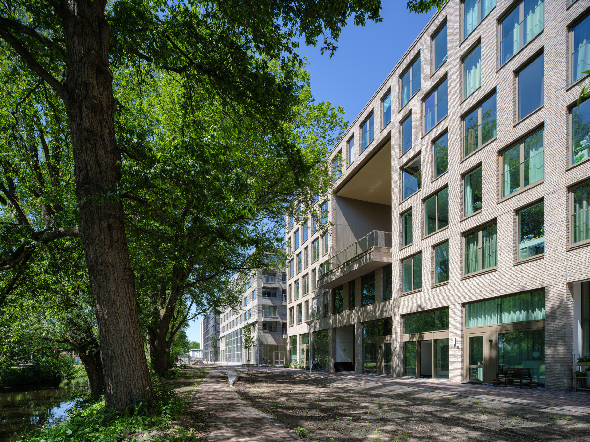 DeBuurt_2 DeBuurt_2.jpg