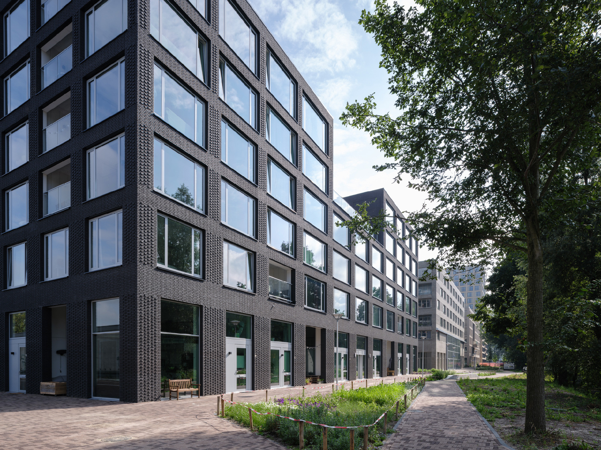 DeBuurt_5 DeBuurt_5.jpg