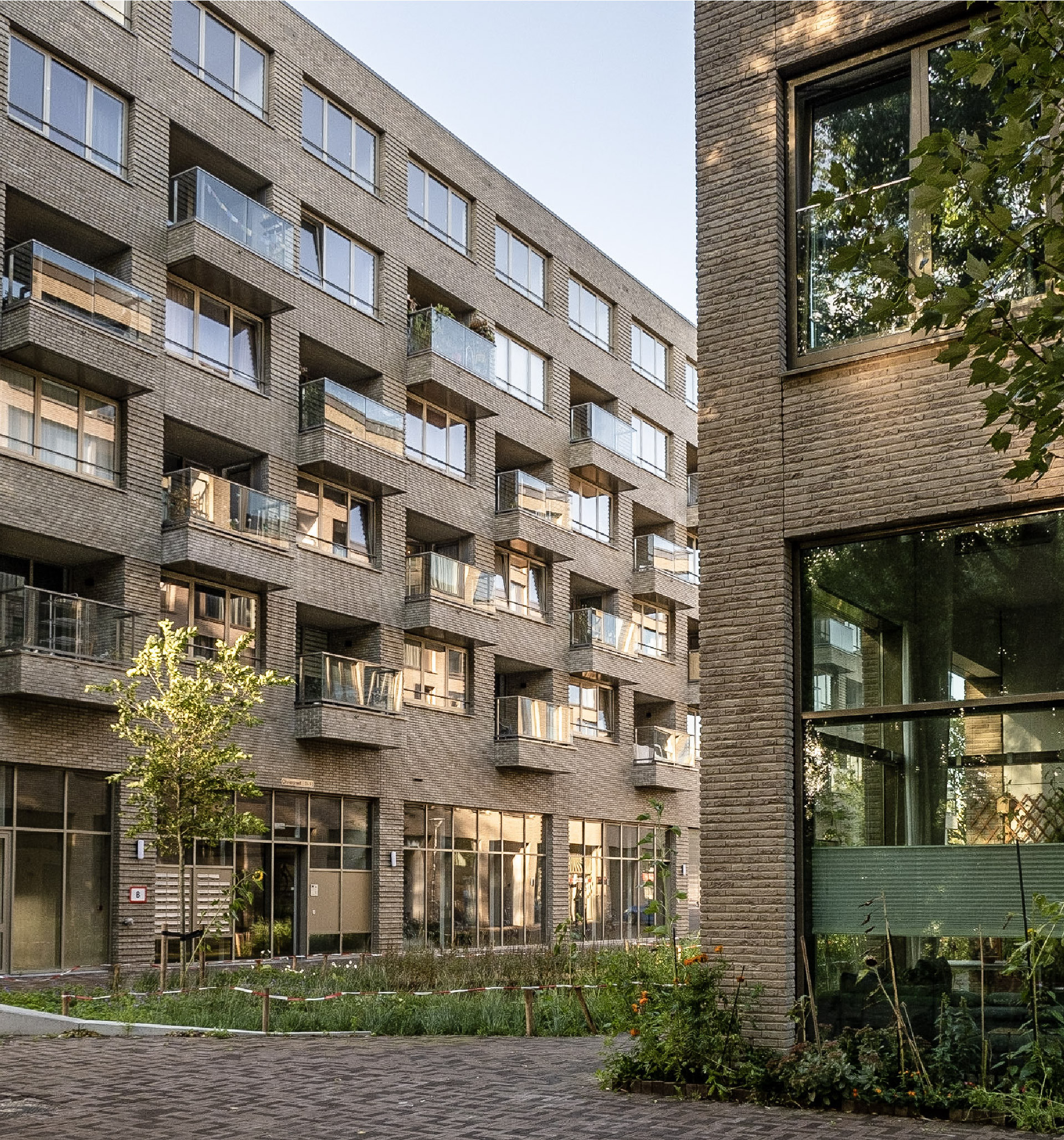 DeBuurt_4 DeBuurt_4.jpg