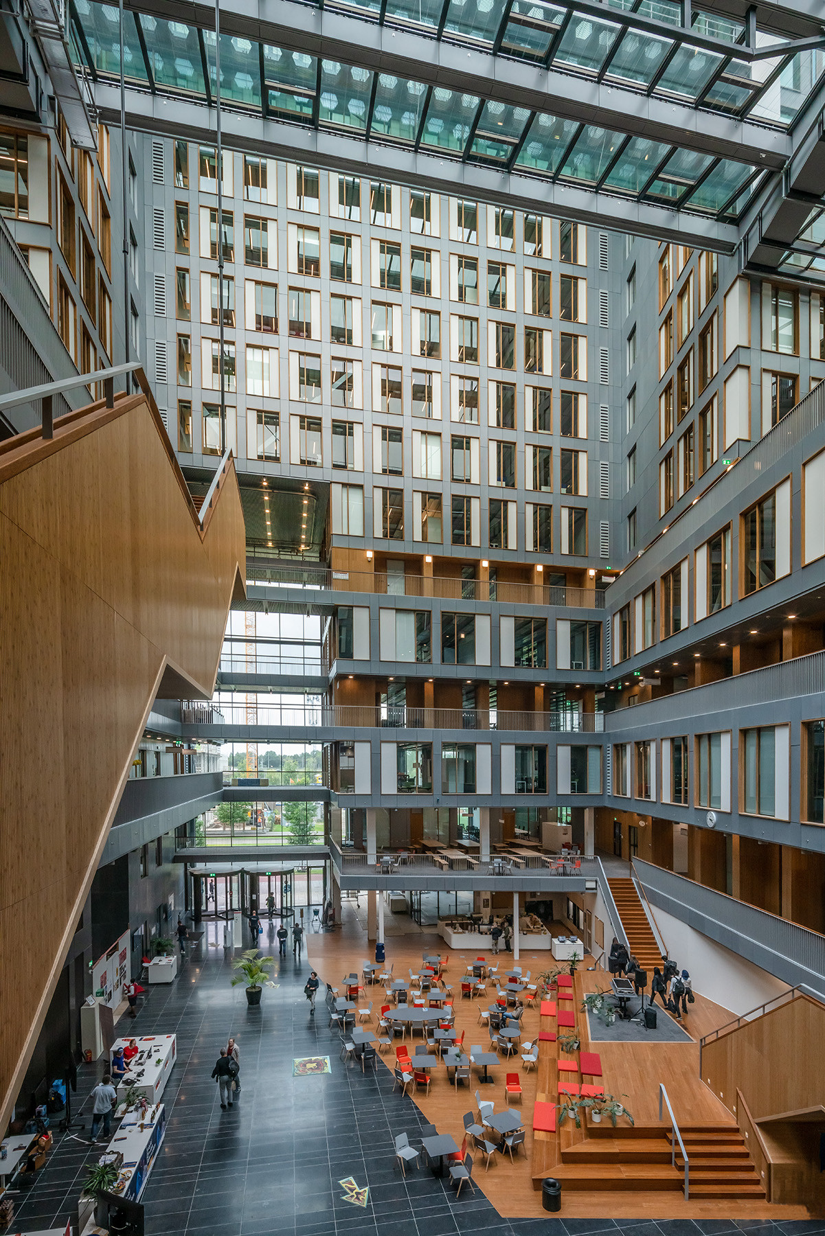 02_TeamV_VU_BNA_GvhJ_22_JHML 02_TeamV_VU_BNA_GvhJ_22_JHML.jpg