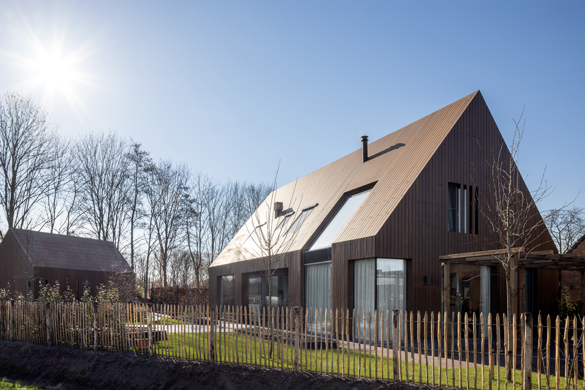 Een schuurwoning in een Brabants landschap Een schuurwoning in een Brabants landschap.01.jpg