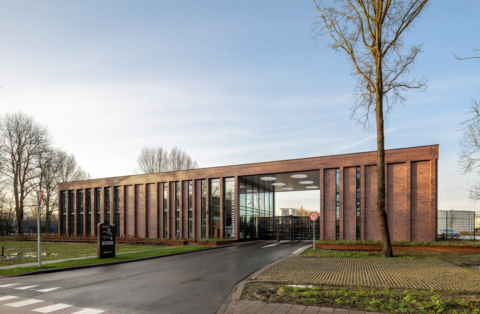 Poortgebouw Rioolwaterzuiveringsinstallatie Utrecht - Hoofdfoto
