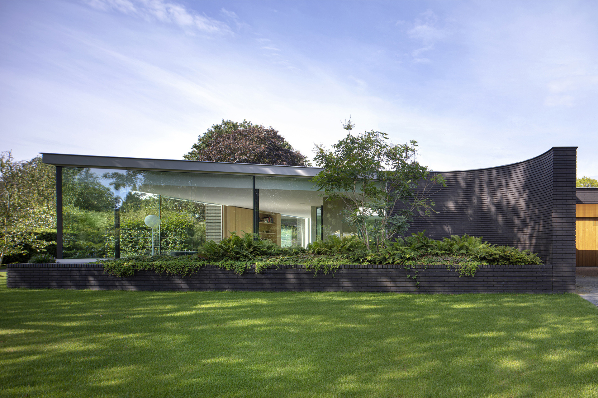 Outside In - Hoofdfoto